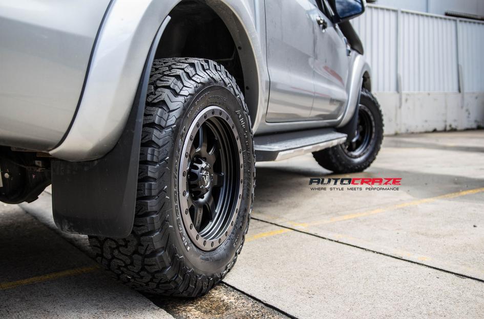 FORD-RANGER-TROPHY-MATTE-BLACK-WITH-ANTHRACITE-RING